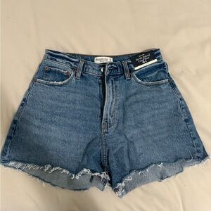 Abercrombie 90s relaxed cutoff shorts